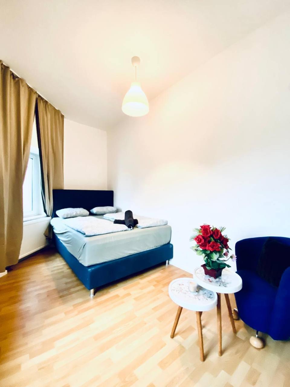 Cozy In The 23rd District Of Fr5 Habitación en casa particular