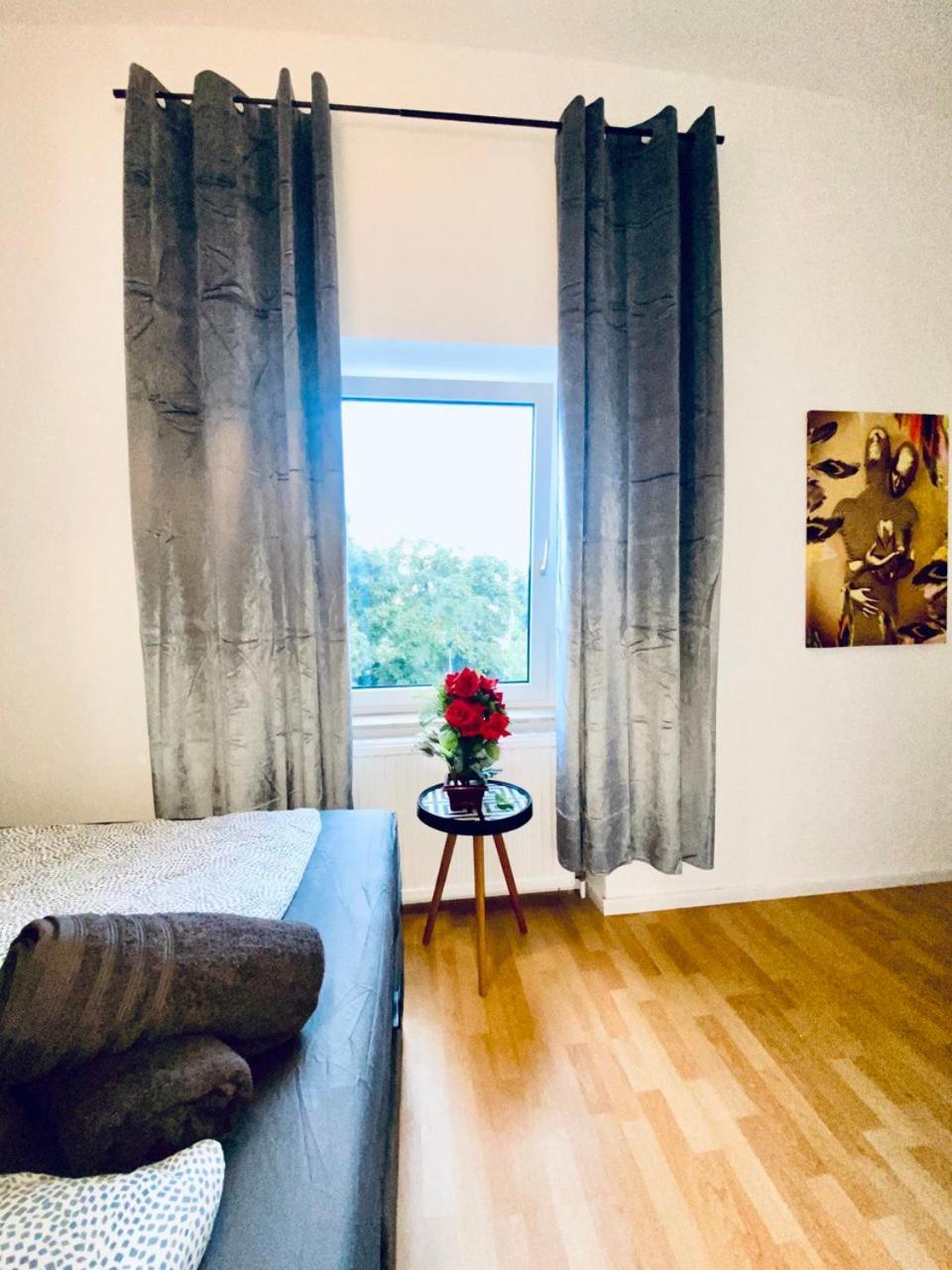 Cozy In The 23rd District Of Fr5 Gazde/Camere de închiriat *